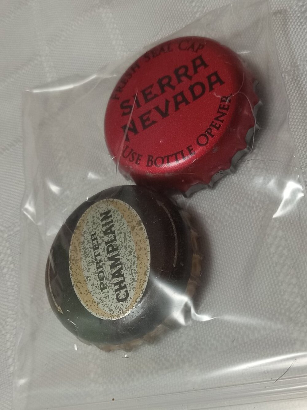 Set of two handmade pins made with glass bottle caps
